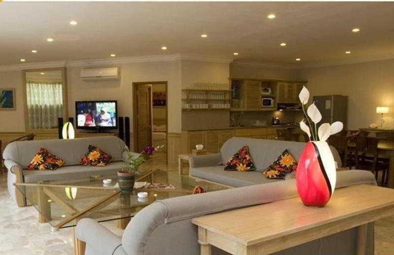 Hawaii Resort Family Suites Аньєр Екстер'єр фото