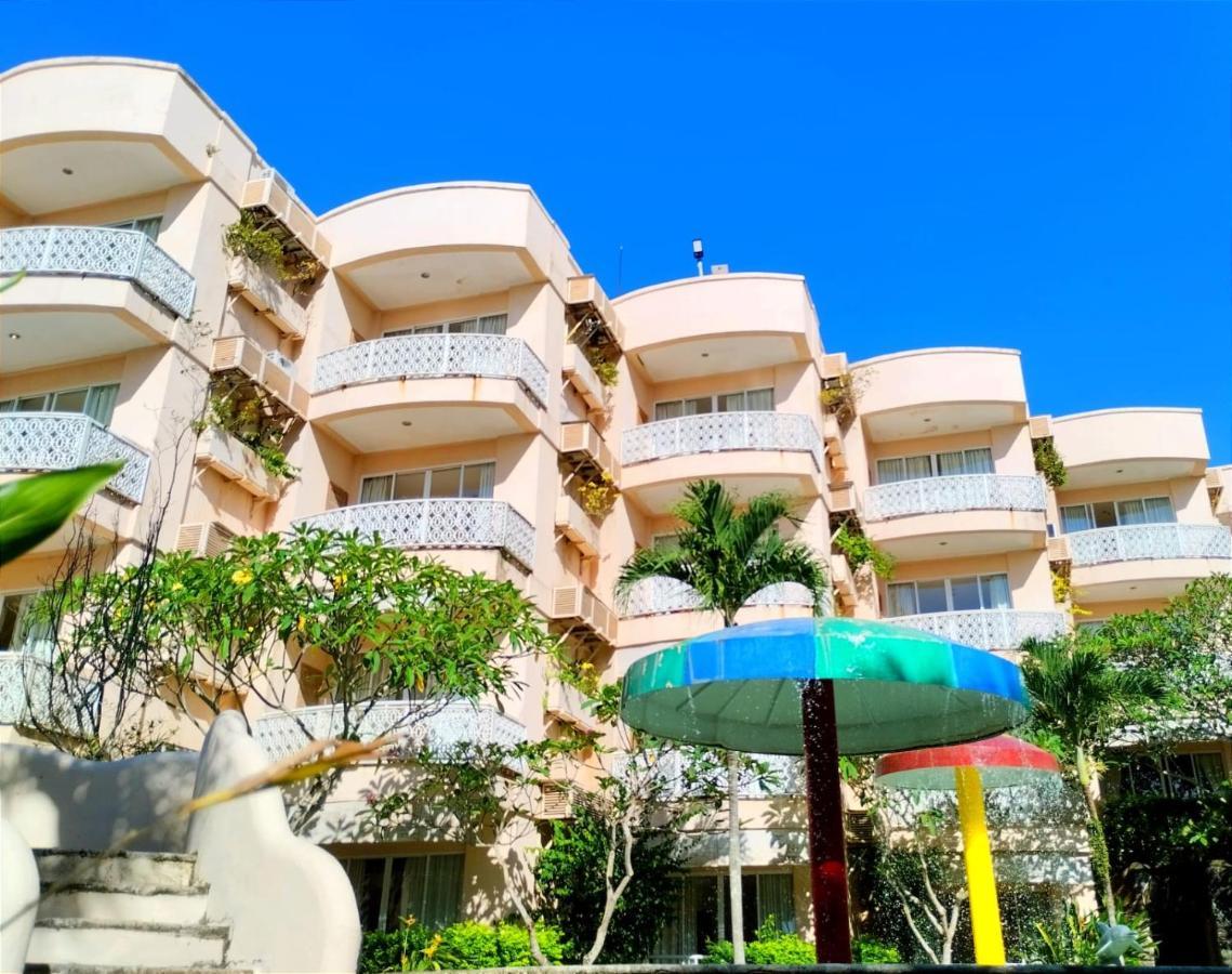 Hawaii Resort Family Suites Аньєр Екстер'єр фото